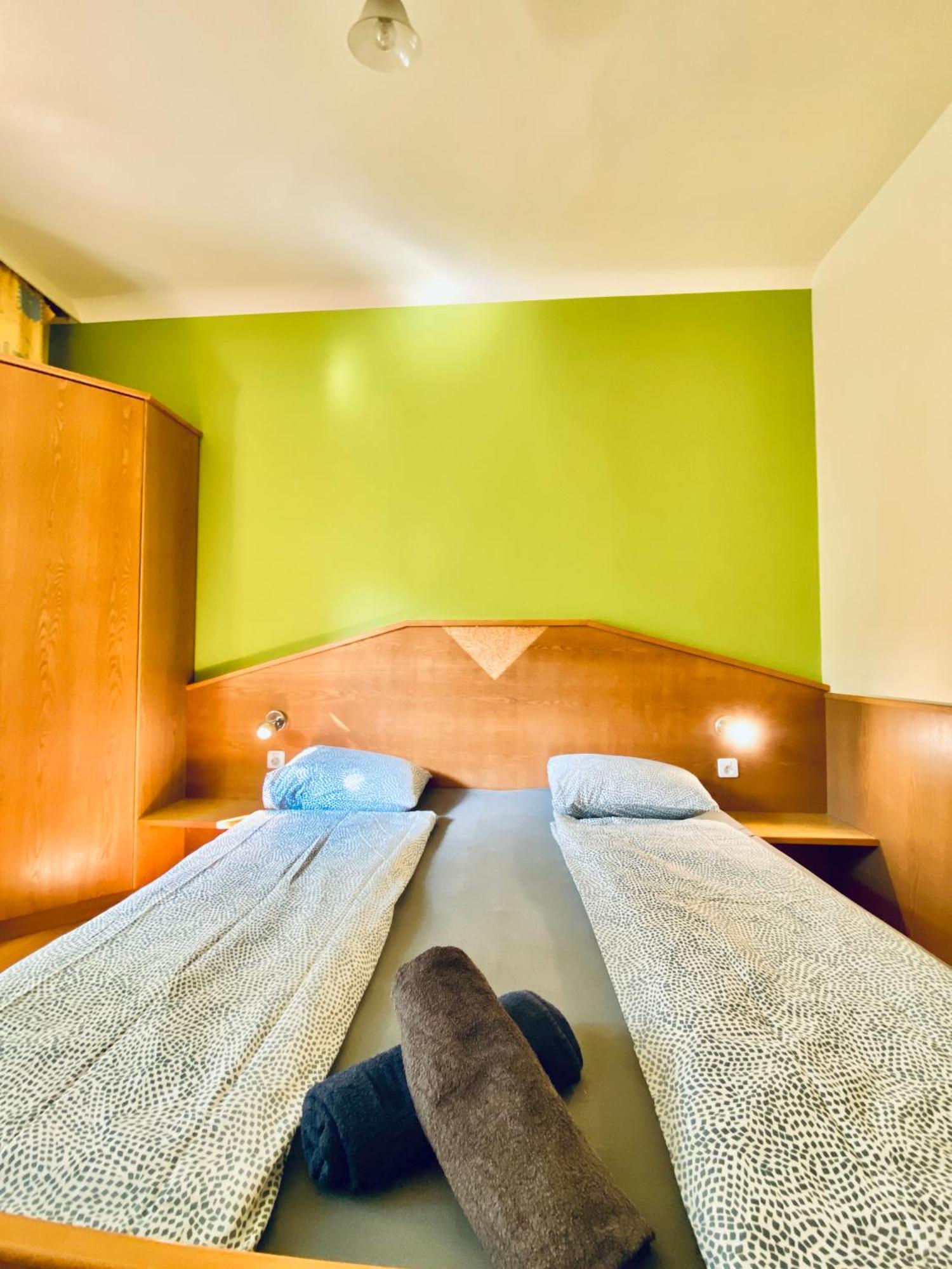 Affordable Central Rooms, 10-Min To Lugner City Bécs Kültér fotó
