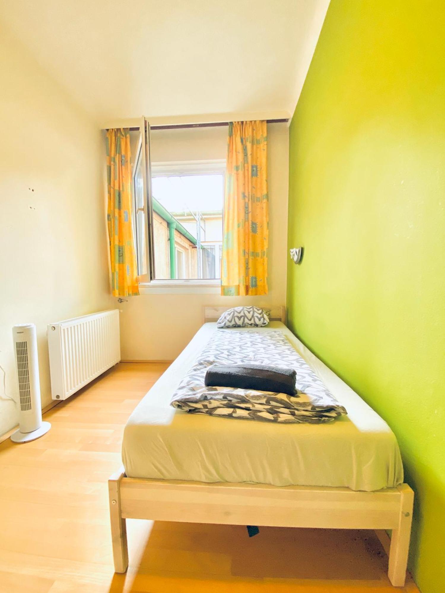 Affordable Central Rooms, 10-Min To Lugner City Bécs Kültér fotó